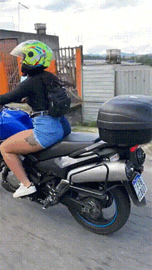 经典有味的动图:这车一上路,能惊艳到一群女司机