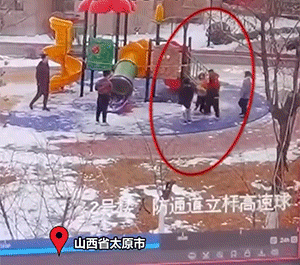 爆笑GIF：鸡哥，指定有故事