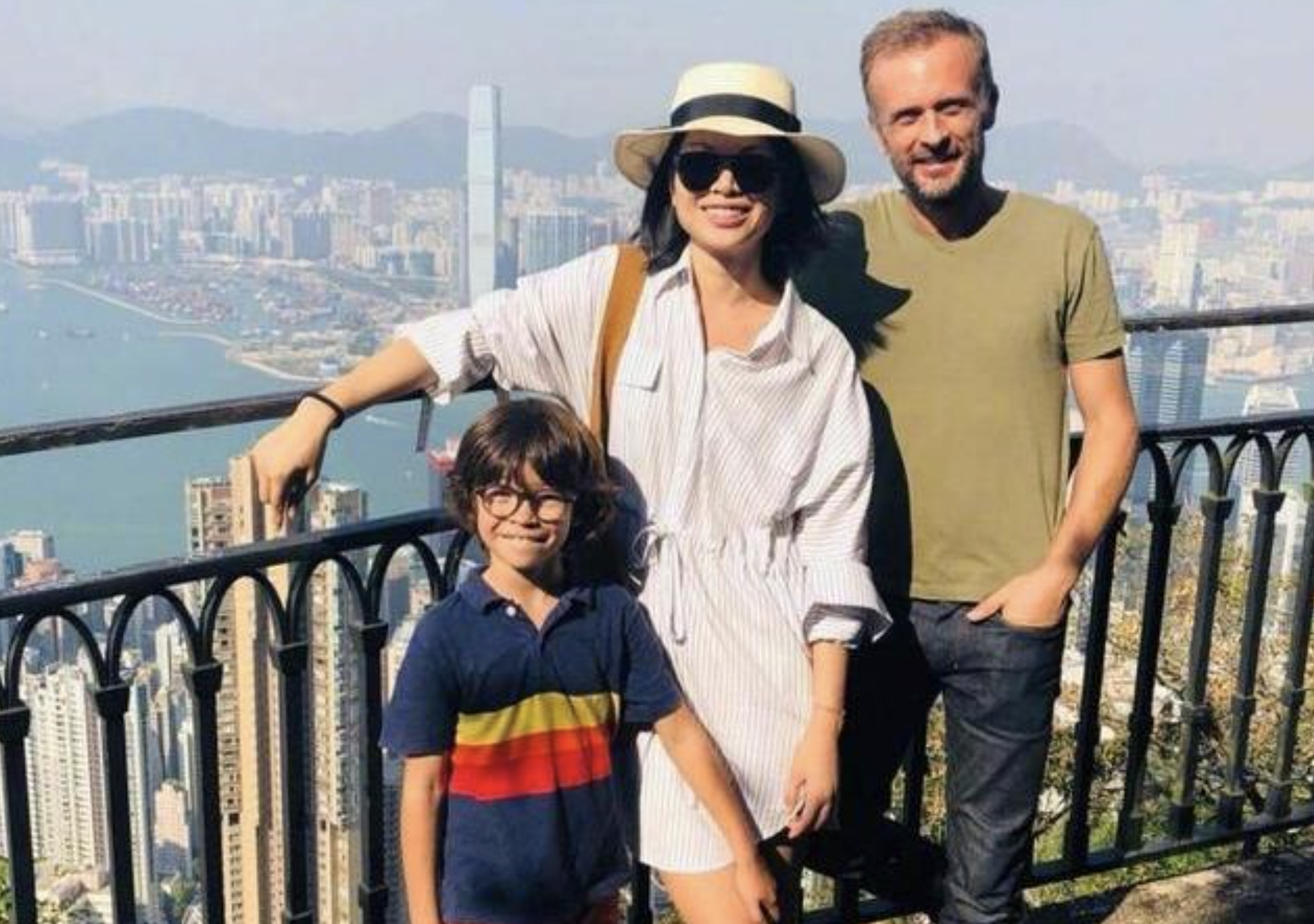 难怪网友称赞吕燕有眼光,找了一个外国老公来弥补自身颜值基因的不足