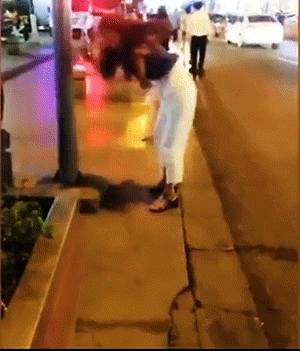 女生醉酒百态GIF，女人喝醉了的动图