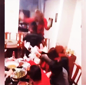女生醉酒百态GIF，女人喝醉了的动图