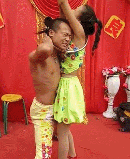 好笑的GIF：这一定是特别的缘分！