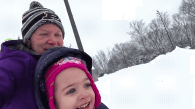 搞笑GIF：别以为你会玩雪？其实是雪玩你！