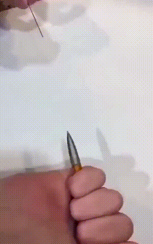 动图：偷女朋友过情人节，挺心酸的