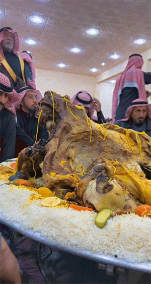 沙特美食GIF：把我看饿了！