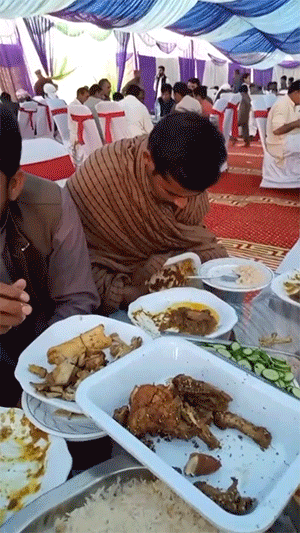 沙特美食GIF：把我看饿了！