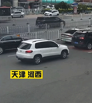 车祸现场图片GIF大全，第二个也太诡异了吧！
