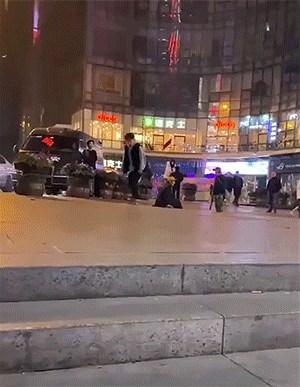 社死现场第二波GIF动图：一个一个都是大写的尴尬！