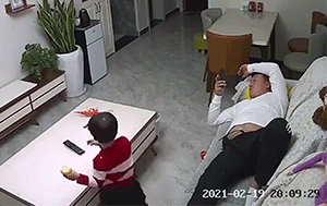 社死现场第二波GIF动图：一个一个都是大写的尴尬！