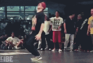 搞笑的GIF：打麻将要有仪式感！