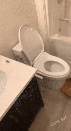 搞笑GIF：一瞬间，自己就悲剧了！
