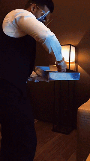 动态GIF：迪拜土豪日常生活，太土豪了！