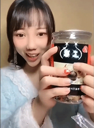 GIF图：直播带货主播翻车动图，笑死！