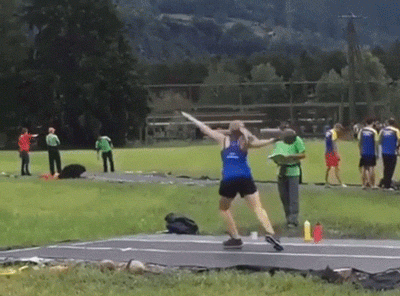 悲剧就在一瞬间！