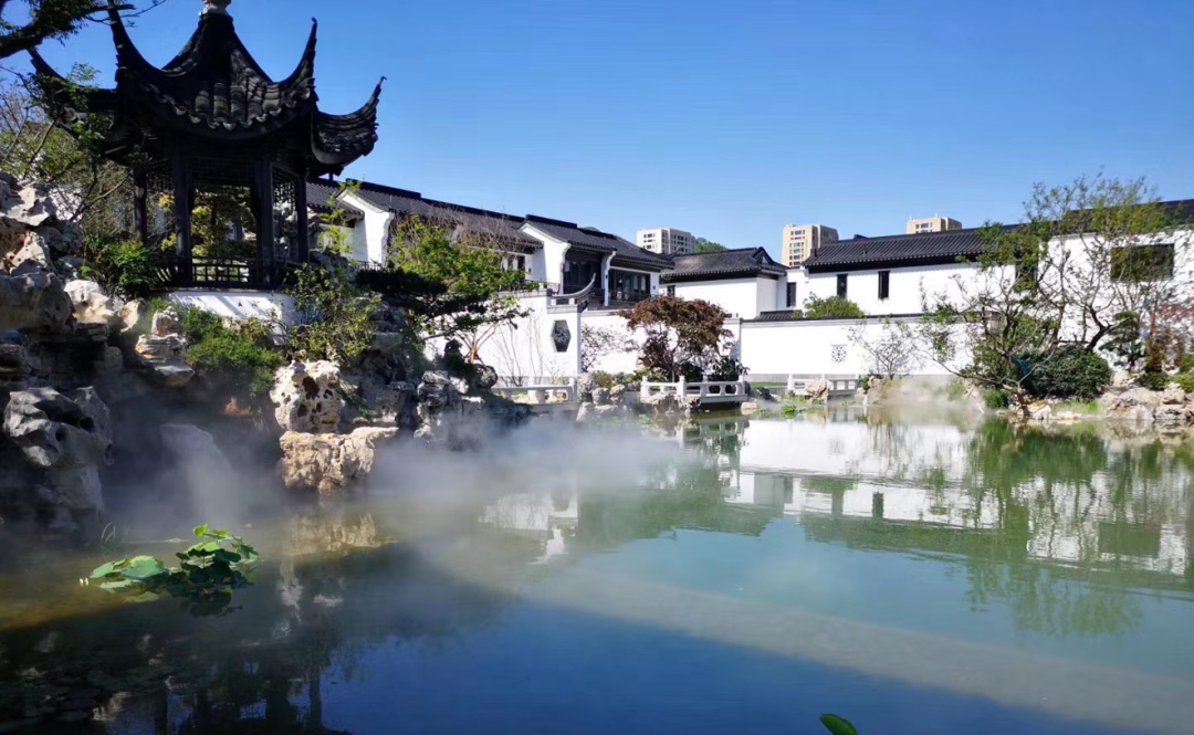 编辑67▲九龙仓·雍景山实景图在杭州开启摇号后,雍景山一直在不断