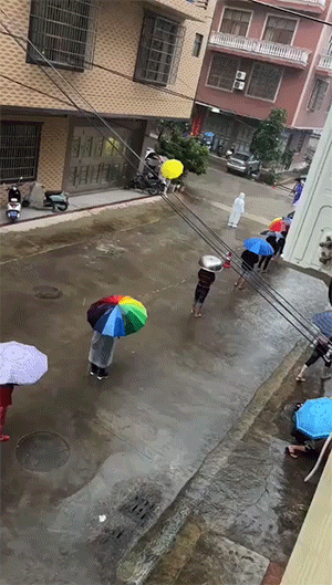 爆笑动图：不得不说，这玩意儿有点解压