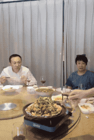 搞笑GIF图：经验值加十年！