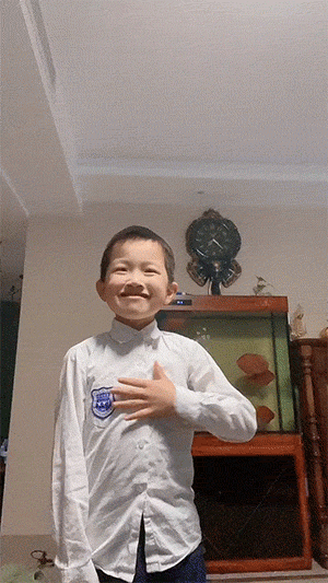 有趣的动态图：小jiaojiao也在努力，应该不会被饿死吧！
