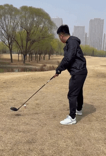 搞笑动图图片：上学太辛苦了，看把孩子累成什么样子了！