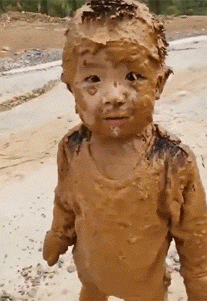 GIF图：人类幼崽，几家欢喜几家愁！