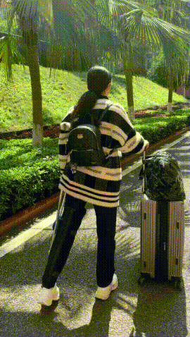 爆好笑的GIF：藏起来，别人就看不到我的尴尬