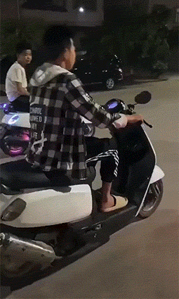 好看好笑的GIF：懒惰使人进步！
