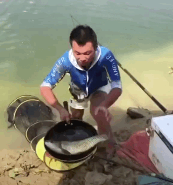好看好笑的GIF：懒惰使人进步！
