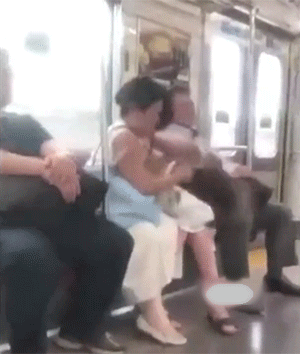 彪悍女人动图集锦：谁更能打动你呢？