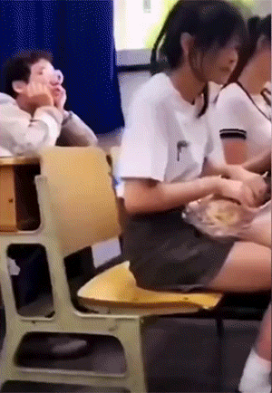 彪悍女人动图集锦：谁更能打动你呢？