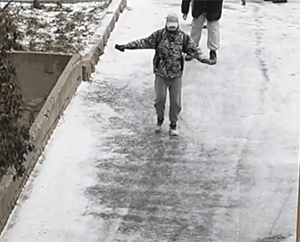 GIF失误集锦：怎么他们越惨，我笑得越灿烂