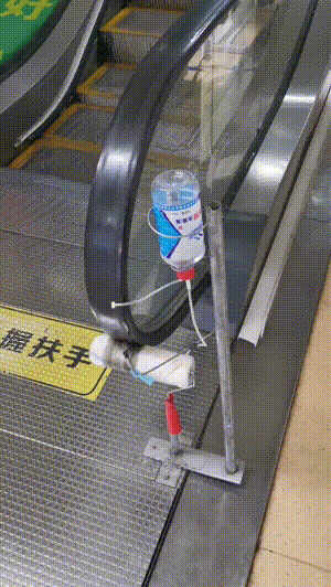有意思的动图：爱吃螺蛳粉和蛋糕的都沉默了