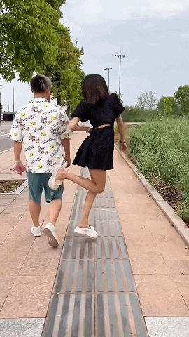 搞笑动图：当90后这一代老了以后