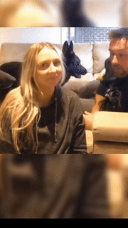 风趣GIF：大姐跳的这么投入，我看得入迷忘记买菜了！