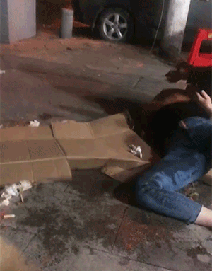 爆笑动图：吃我的东西是吧？那我就吃你