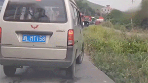 五菱神车之所以称为神车，看看这些动图你就知道了！