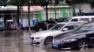 五菱神车之所以称为神车，看看这些动图你就知道了！