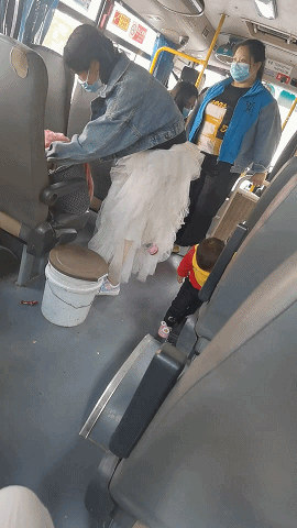 精彩动图：女孩子生气时，这灵敏度这体力