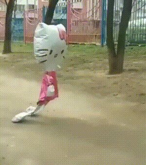 搞笑动图图片：旋转飞马！