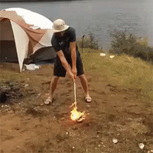 GIF集锦：外国男女沙雕悲剧瞬间！