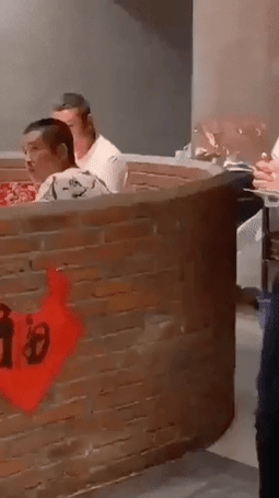 搞笑动图：怕是真的有人会用