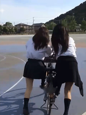 GIF大全：怨种姐妹情！