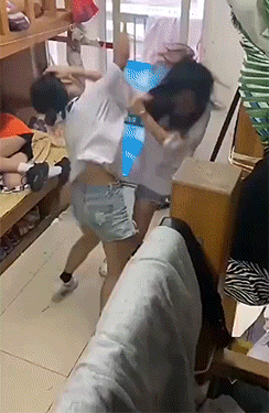 爆笑动态图：武林羔手打击鹅势力！