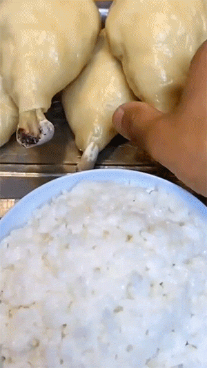 搞笑动图图片：现在做核酸门槛这么高吗？