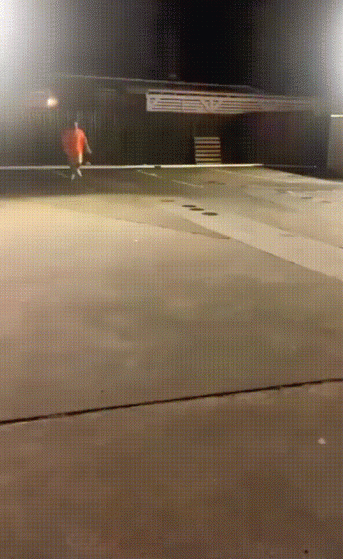 有趣的动图GIF：孩子妈妈，你是不是忘了点什么