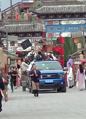 爆笑的GIF:想逃却逃不掉!哈哈哈!