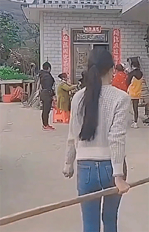 精品动态图:哪位大人物?排面啊!