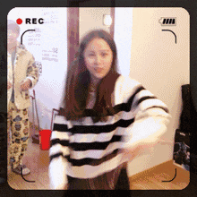 有趣的GIF:双卡双待,无缝切换~