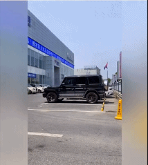 有趣的GIF:双卡双待,无缝切换~