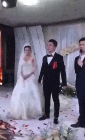 婚礼典礼上投篮GIF，这沙雕行为已经控制不住了！