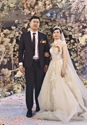 婚礼典礼上投篮GIF，这沙雕行为已经控制不住了！